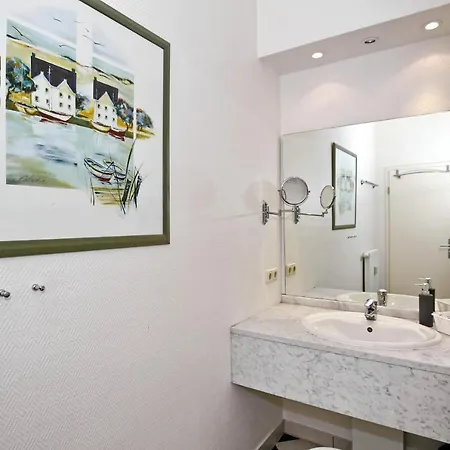 Apartment La 08 Kuehlungsborn